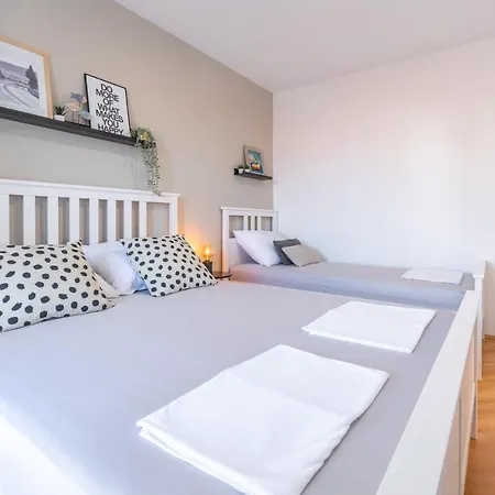 Apartment Zora *