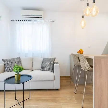 Zora マカルスカ